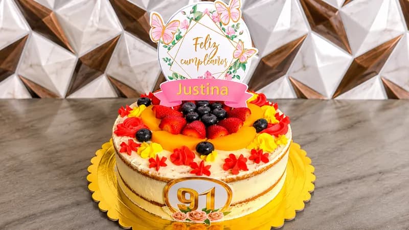 Torta personalizada para 20 personas en Guayaquil